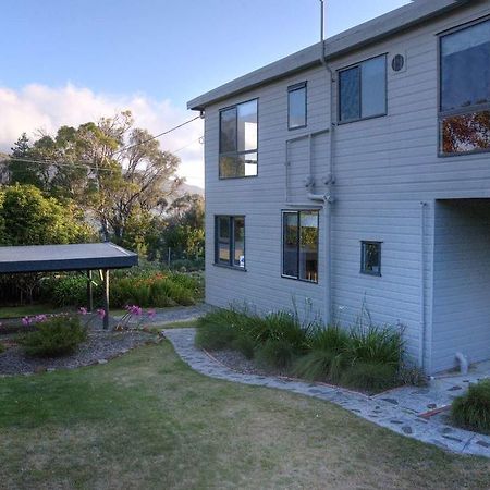 Cove Beach Apartment 1 Coles Bay Eksteriør bilde